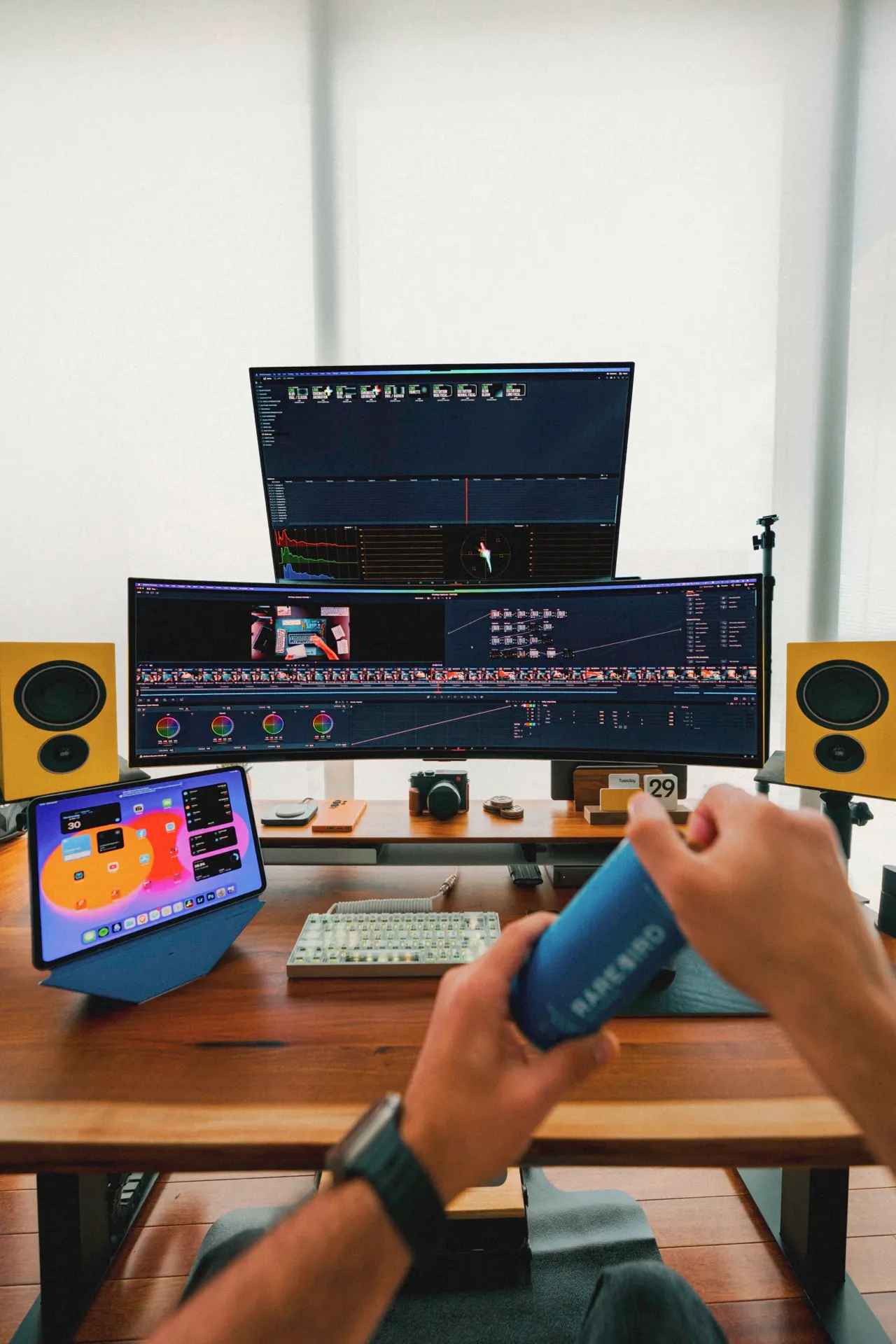 araltasher's workspace — content-creative setup, photo 5 of 5
