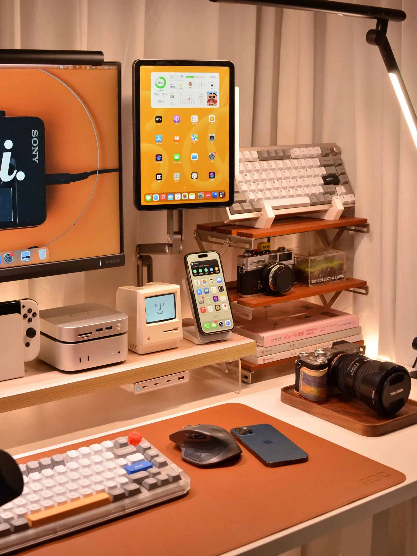 chan不吃鱼🐟's workspace — content-creative setup, photo 3 of 4