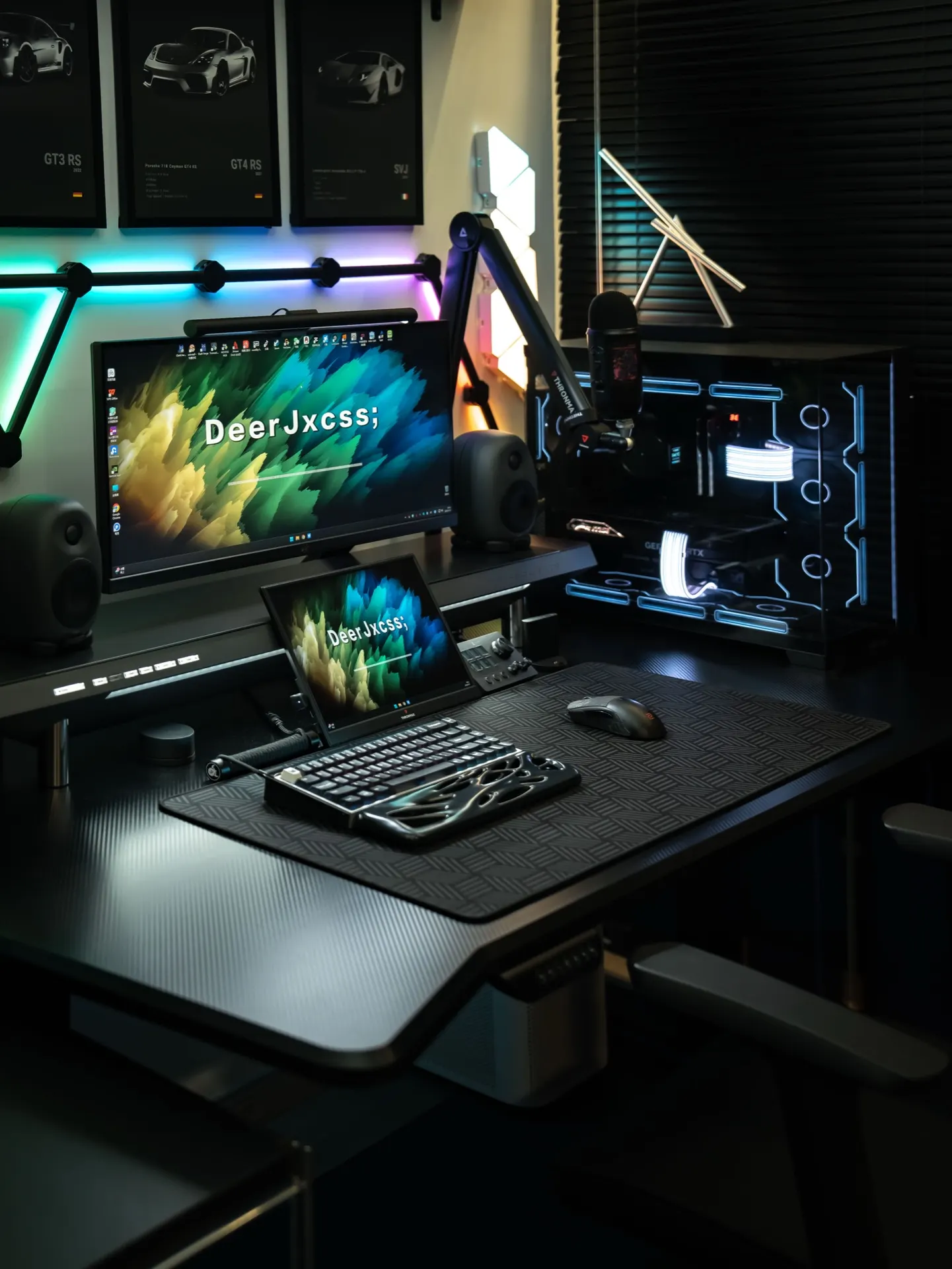 DeerJxcss's workspace — gaming setup, photo 2 of 4