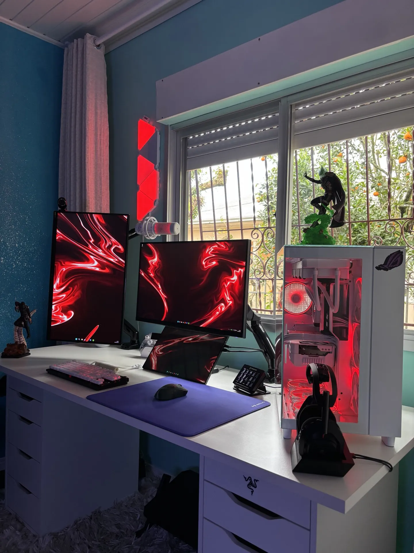 Douglas Migliavacca's workspace — gaming setup, photo 3 of 4