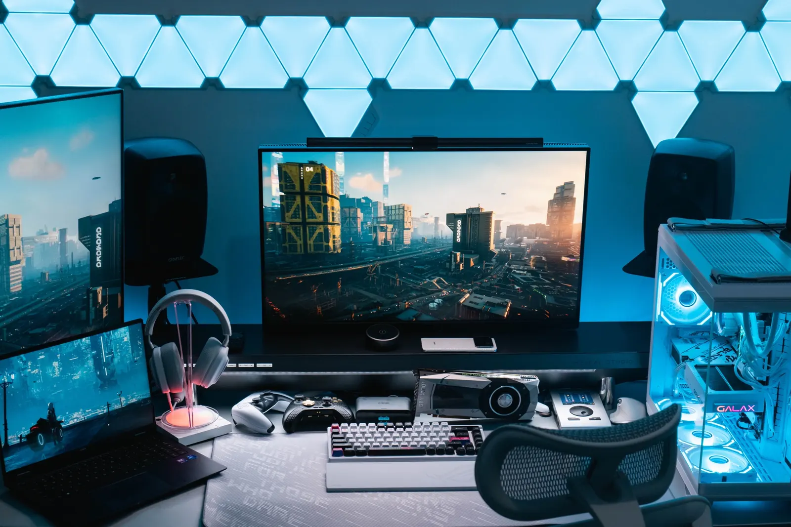 漂浪的星's workspace — gaming setup, photo 2 of 4