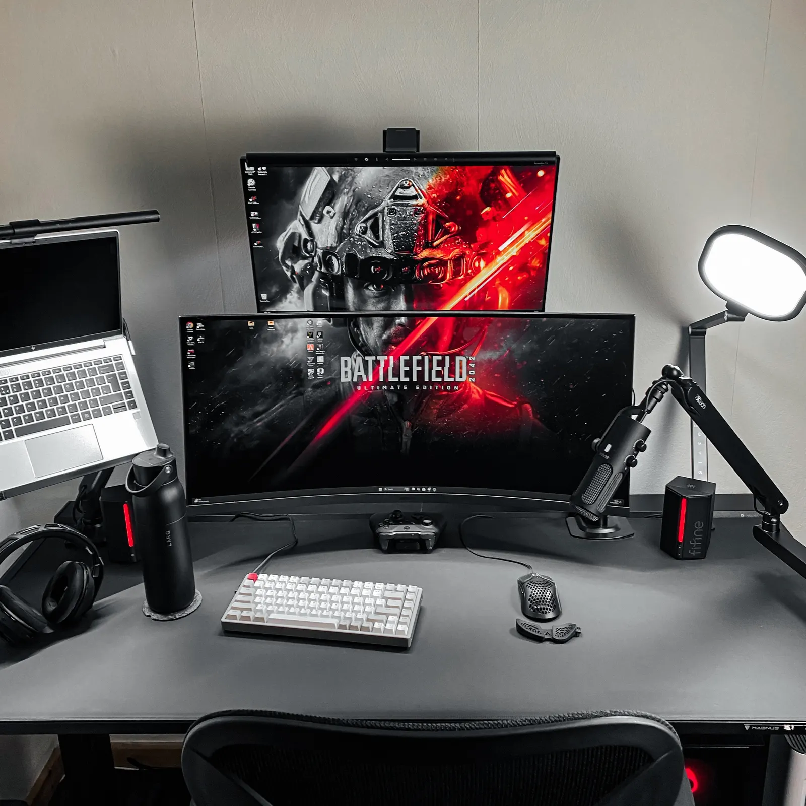 GhettoBird83's workspace — gaming setup, photo 1 of 4