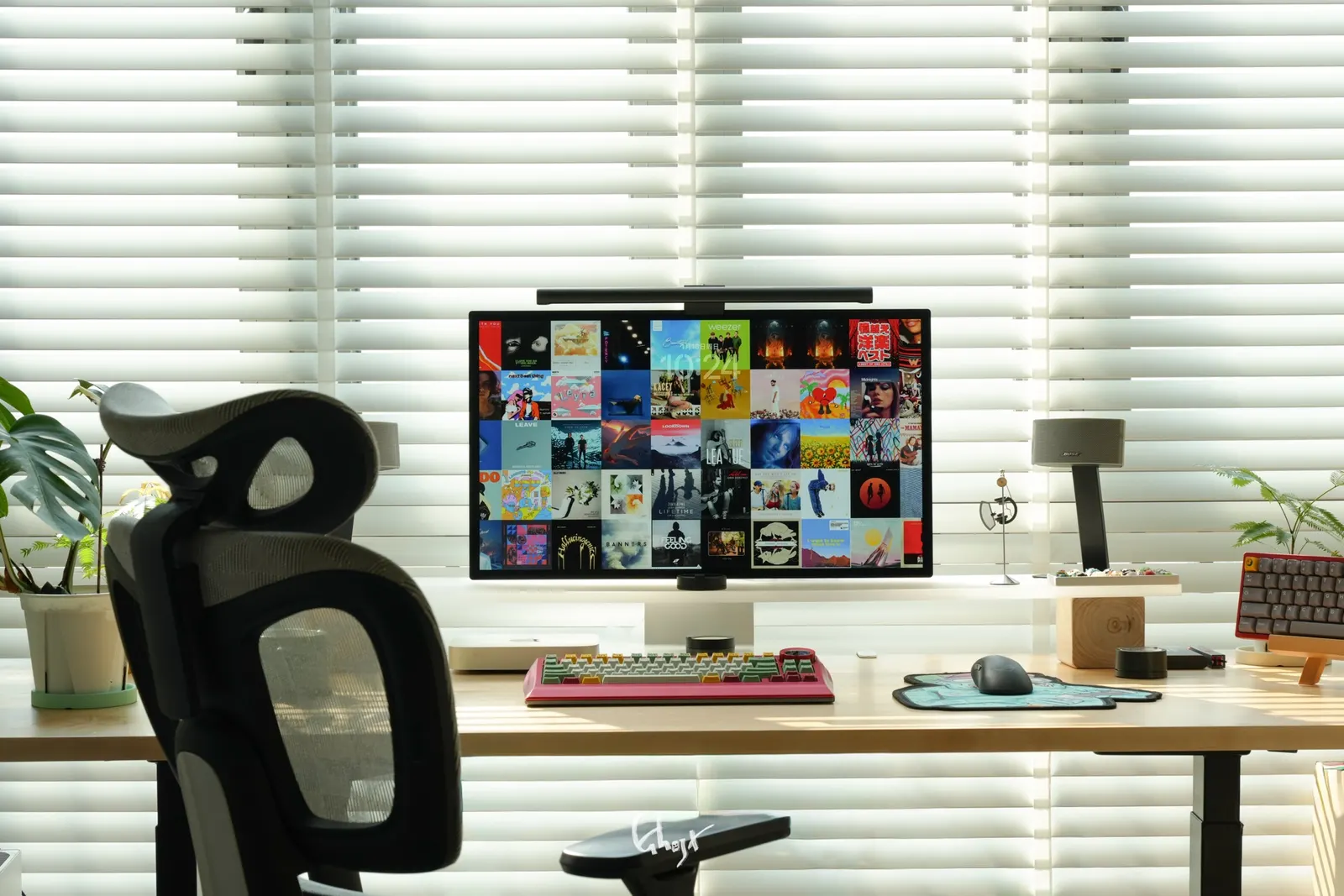 鬼鬼's workspace — study-everyday setup, photo 1 of 4