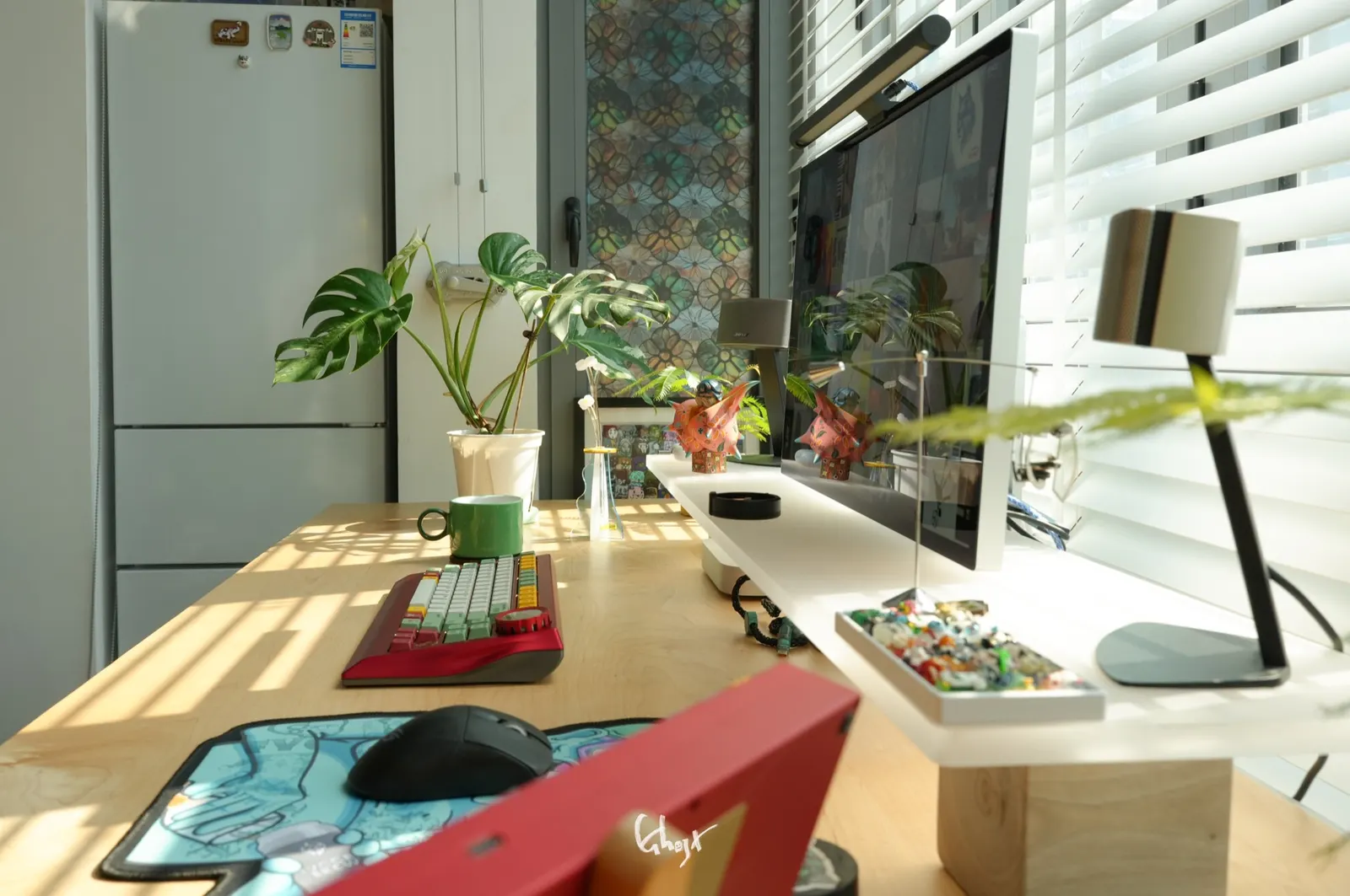 鬼鬼's workspace — study-everyday setup, photo 2 of 4