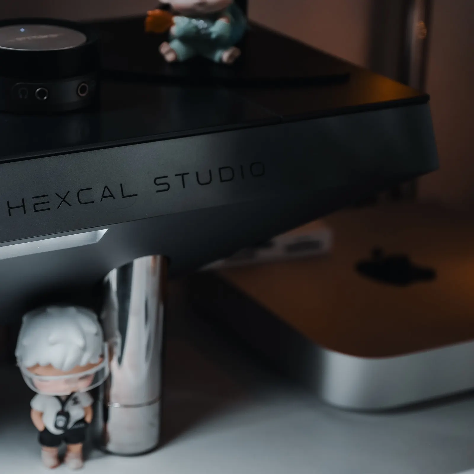 GHOST Gui Gui's workspace — content-creative setup, photo 4 of 4