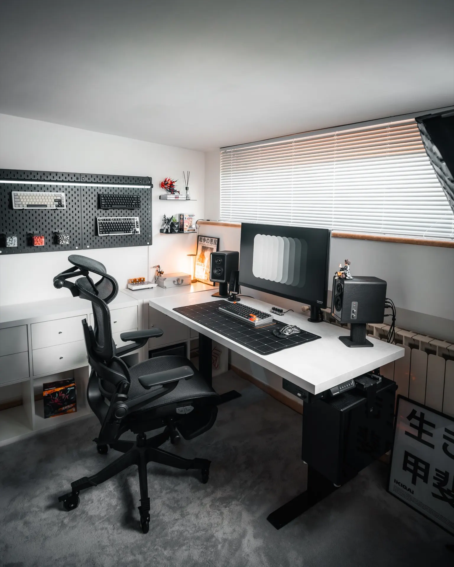 Giuse's workspace — content-creative setup, photo 2 of 4