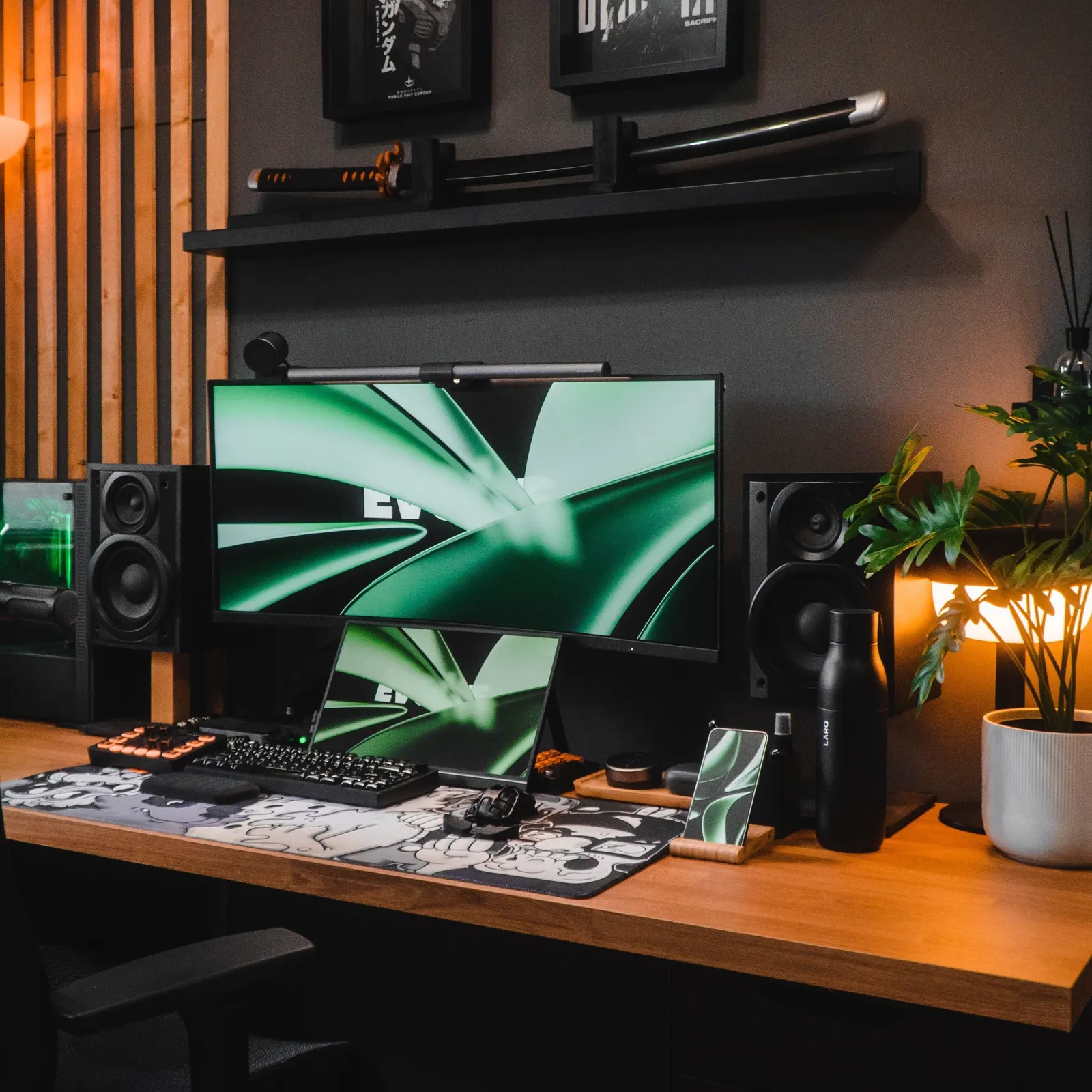 Giuseppe's workspace — content-creative setup, photo 4 of 4