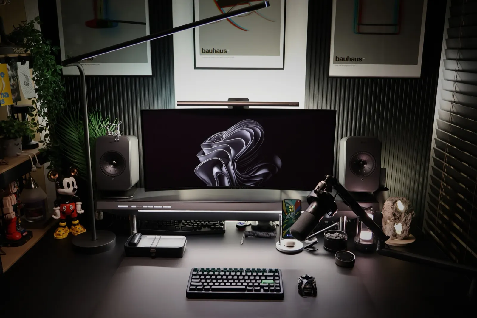 Gongjangjang's workspace — study-everyday setup, photo 1 of 5