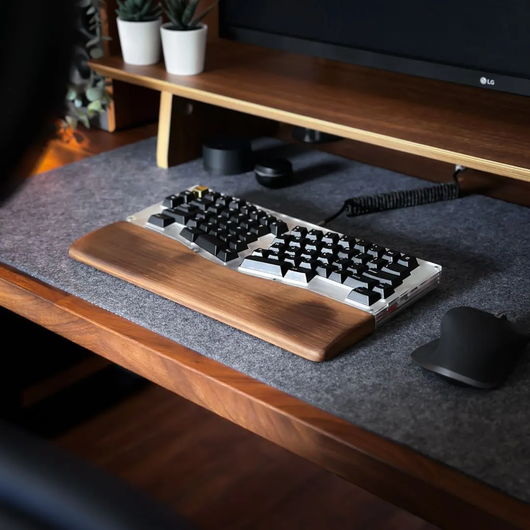 Harrison Niap's workspace — study-everyday setup, photo 2 of 4