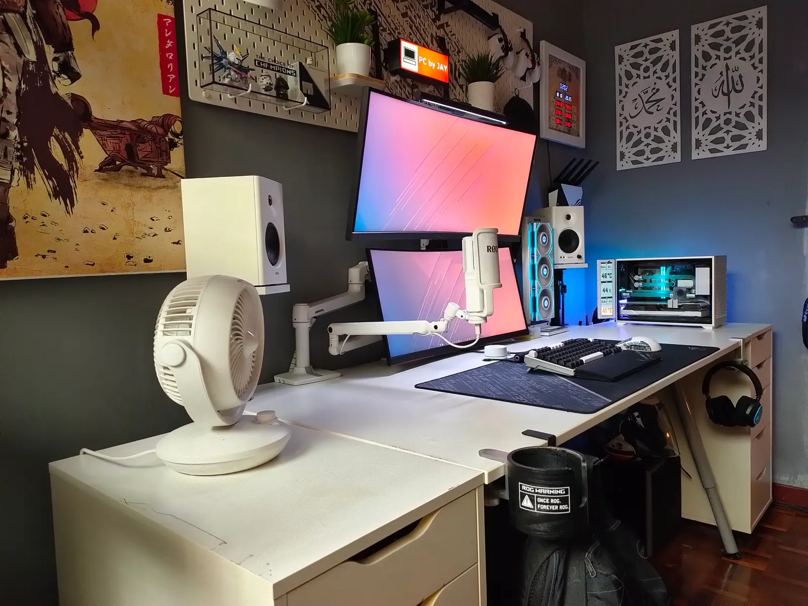 Jay Muhazar's workspace — content-creative setup, photo 2 of 4