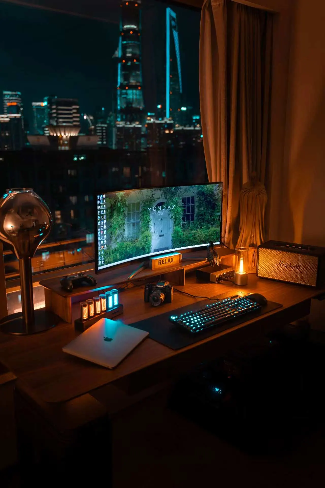 JEFFY's workspace — content-creative setup, photo 1 of 4