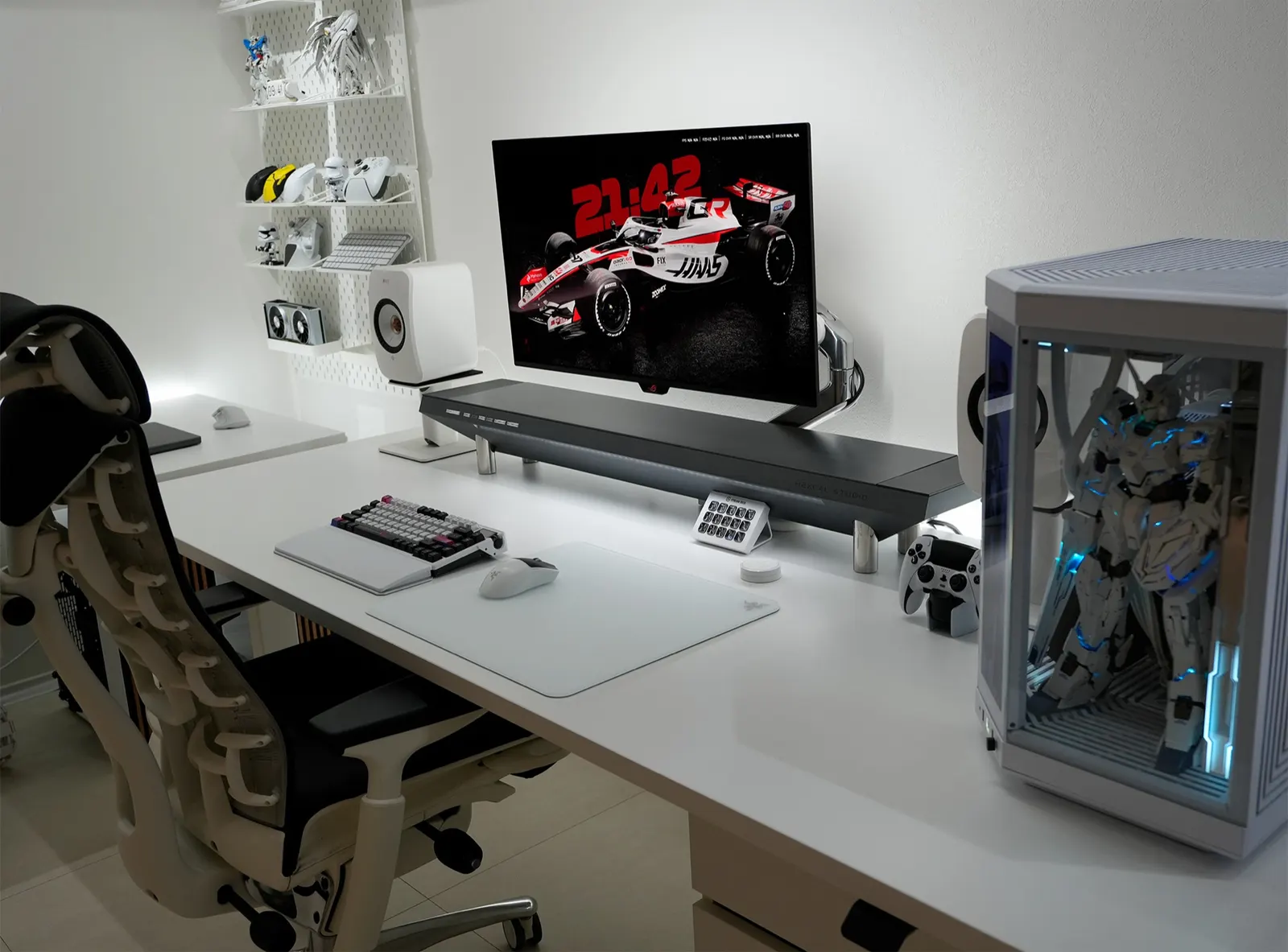 Jetlain's workspace — audio-music setup, photo 4 of 5