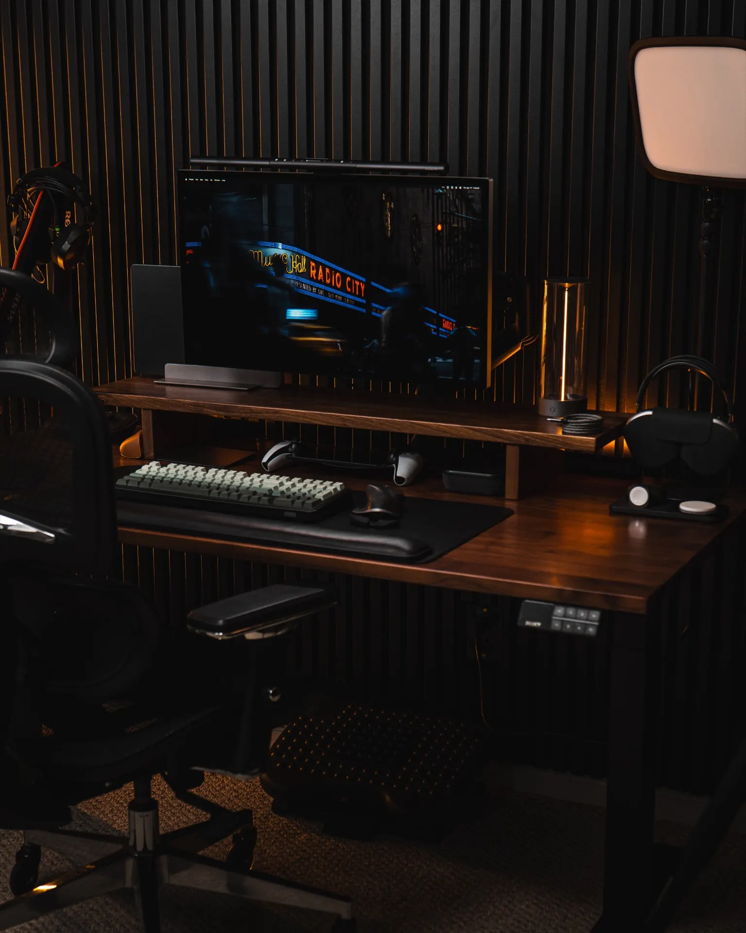 jon lava's workspace — gaming setup, photo 1 of 4