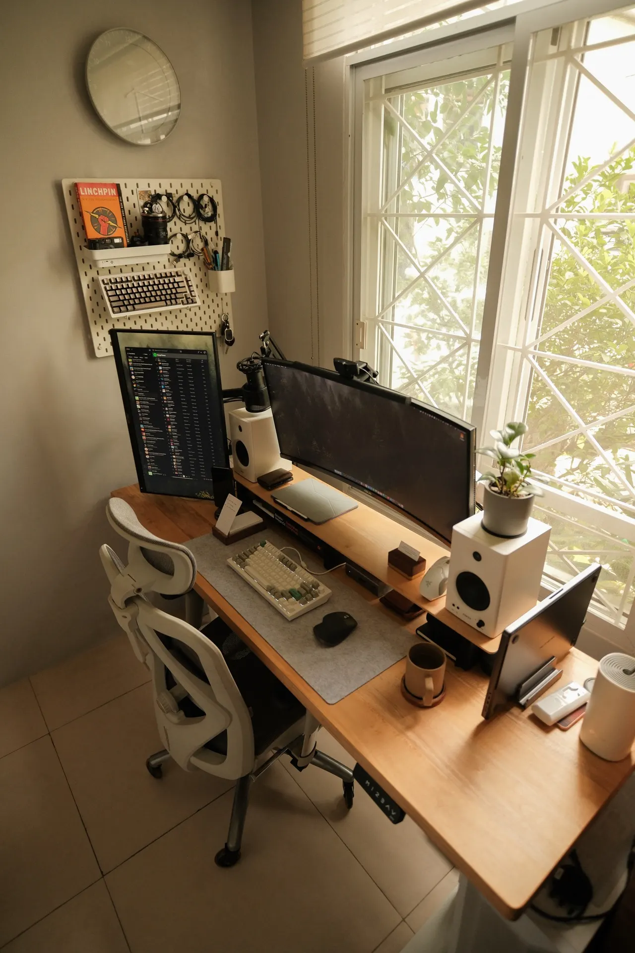Kevin Paul Santos's workspace — dev-engineering setup, photo 1 of 4