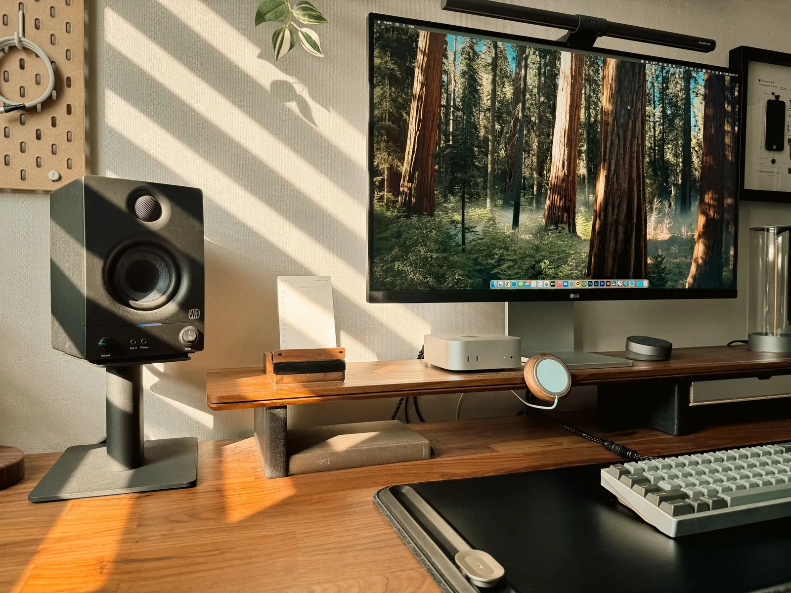 Lee's workspace — content-creative setup, photo 4 of 4