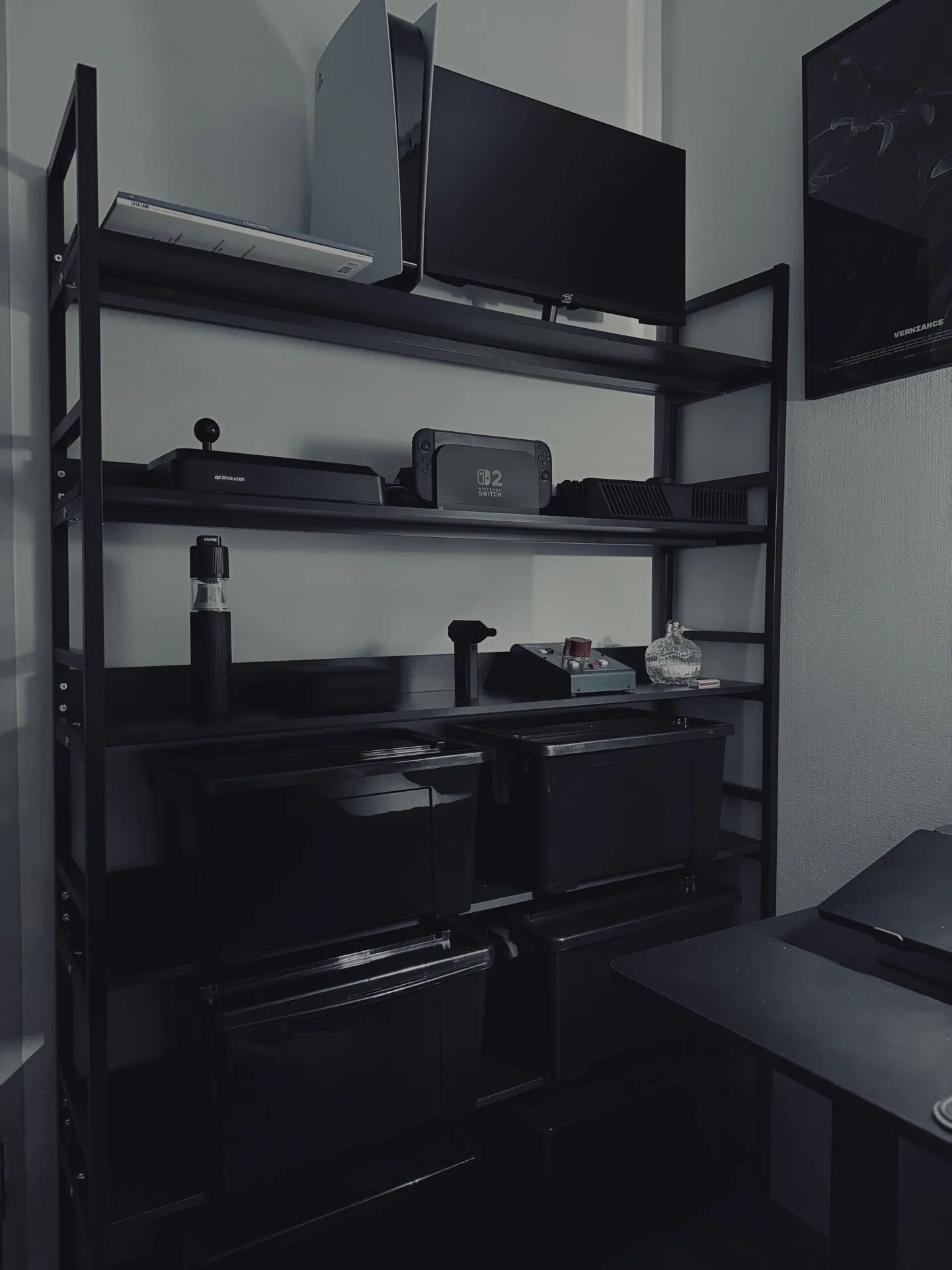 Madbogus's workspace — content-creative setup, photo 2 of 4