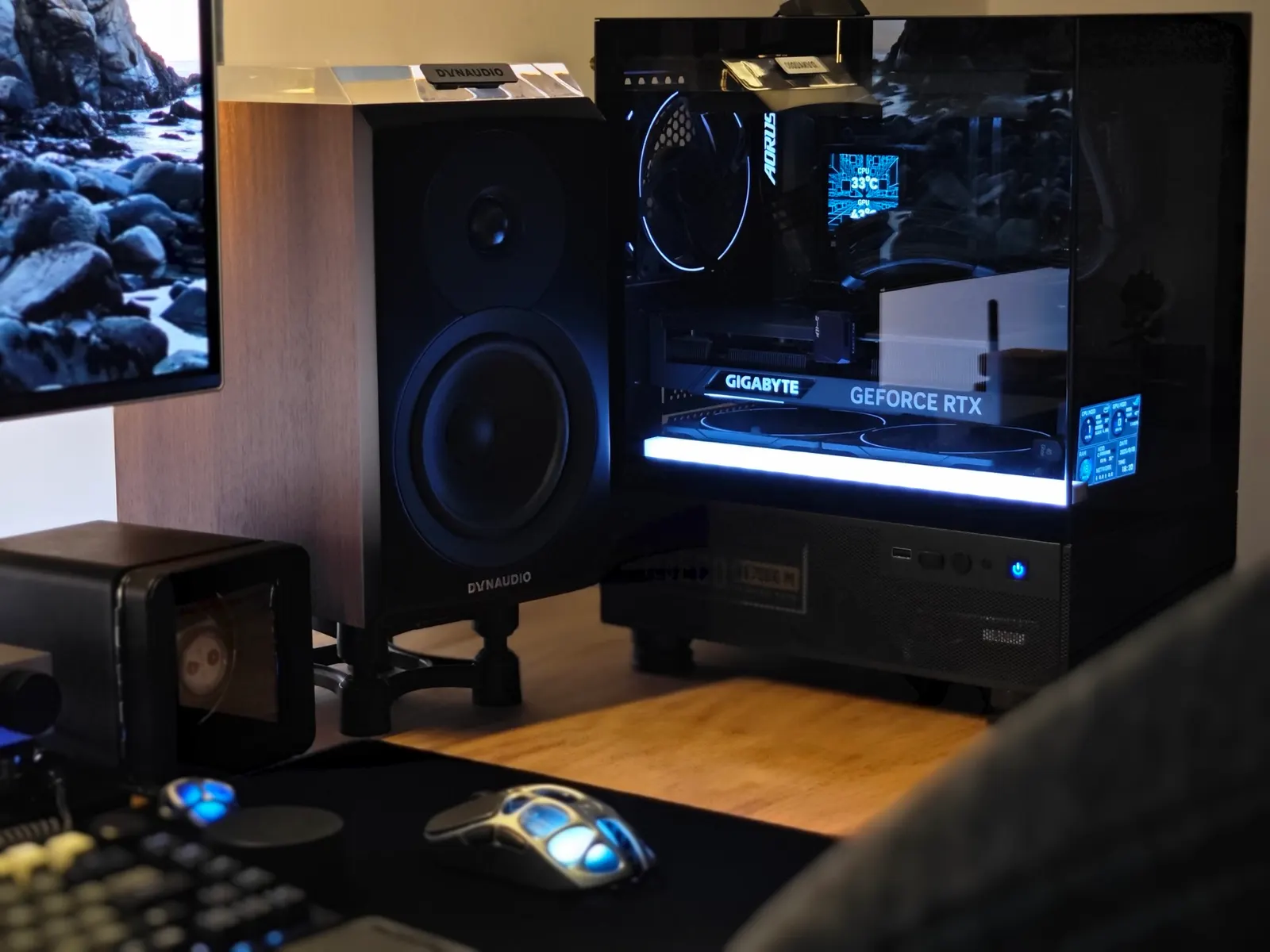 NtraxMartin's workspace — study-everyday setup, photo 4 of 4