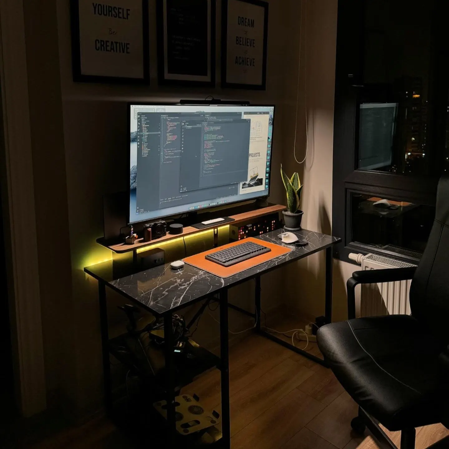 Omar Dakelbab's workspace — study-everyday setup, photo 2 of 4