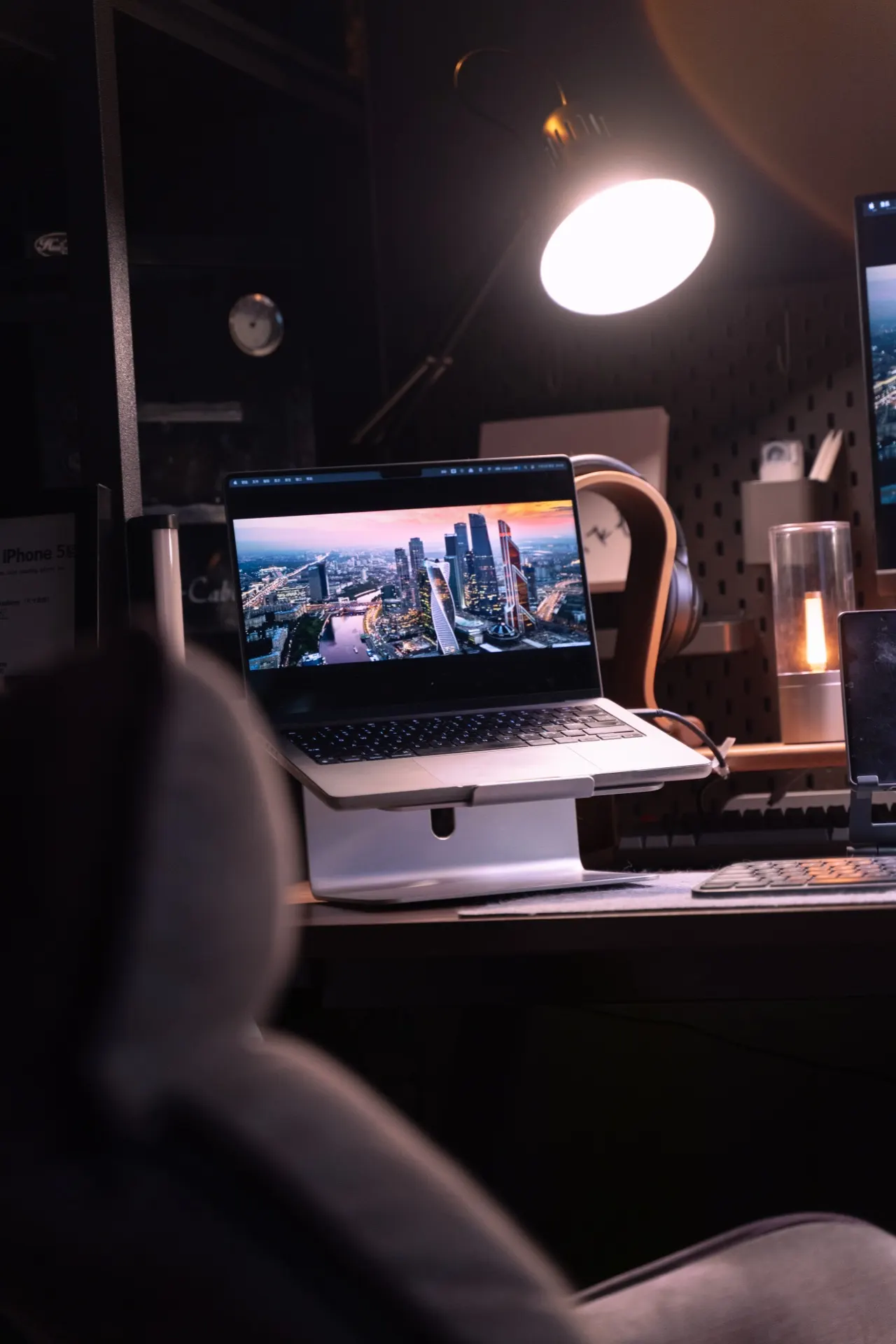 熊猫鑫's workspace — content-creative setup, photo 6 of 6