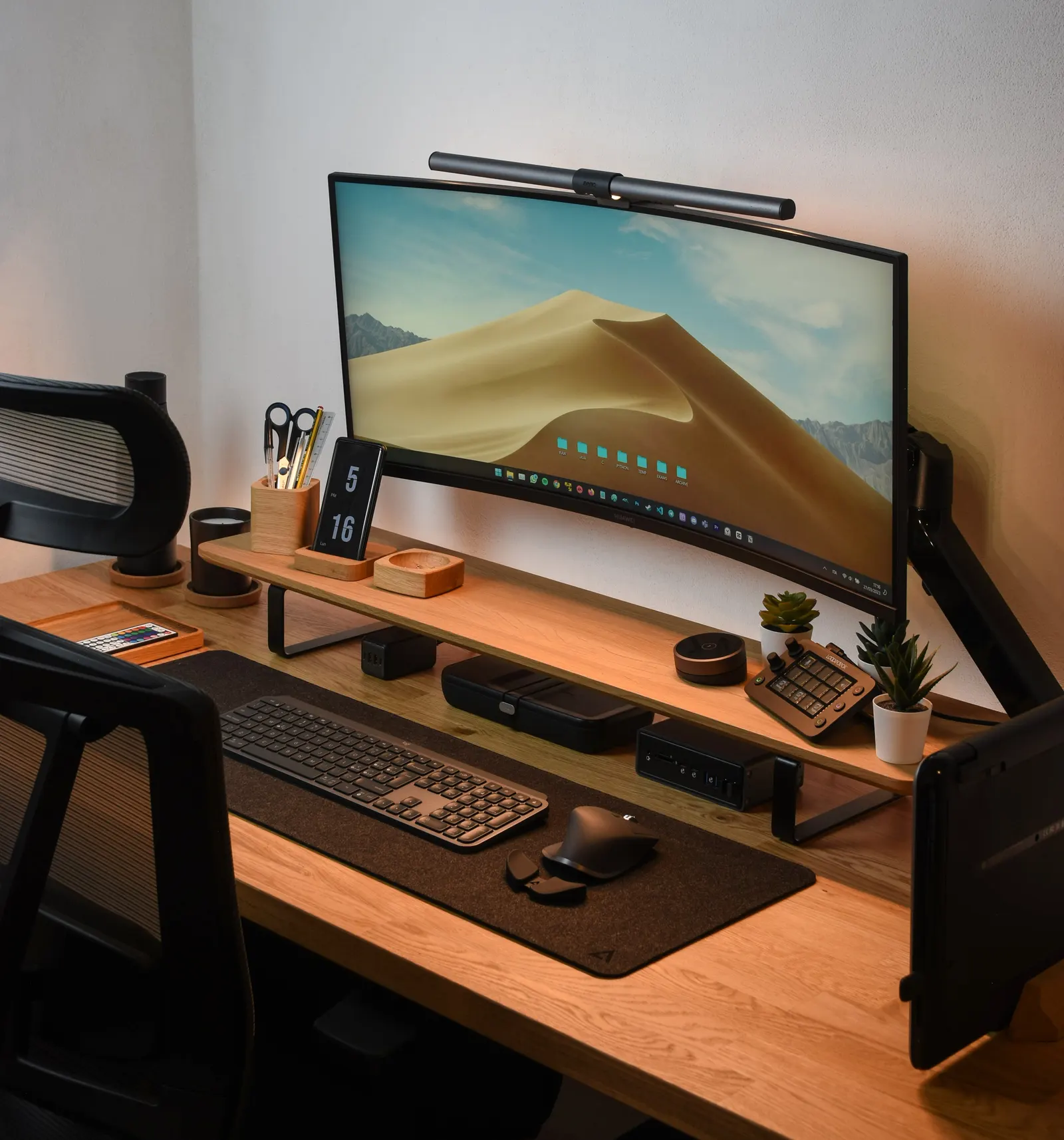 Pier's workspace — dev-engineering setup, photo 1 of 4
