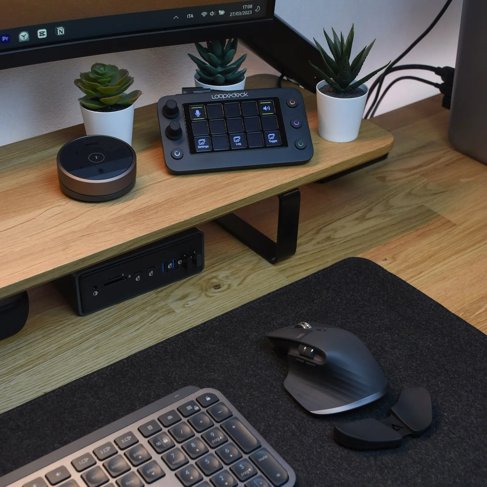 Pier's workspace — dev-engineering setup, photo 4 of 4