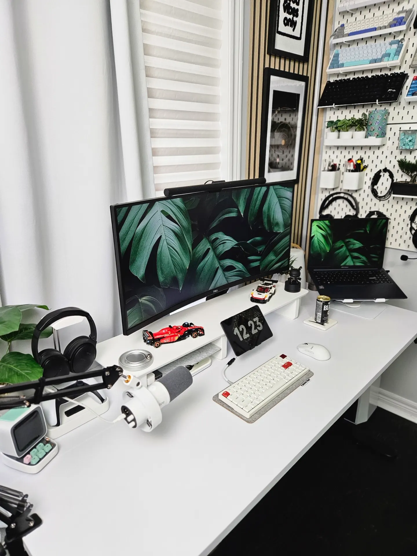 rgrktee's workspace — study-everyday setup, photo 1 of 4