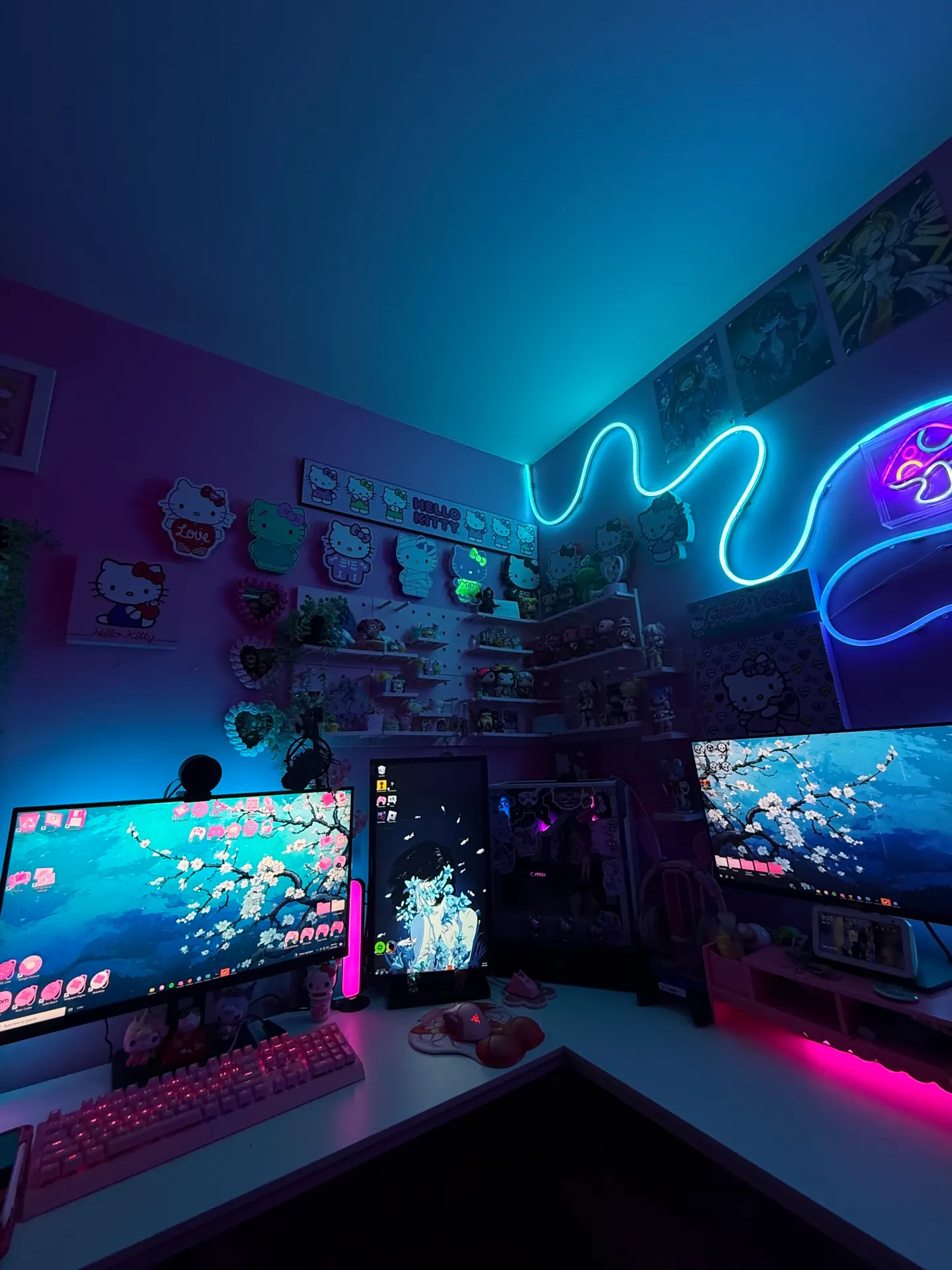 Rinosawr's workspace — gaming setup, photo 2 of 4