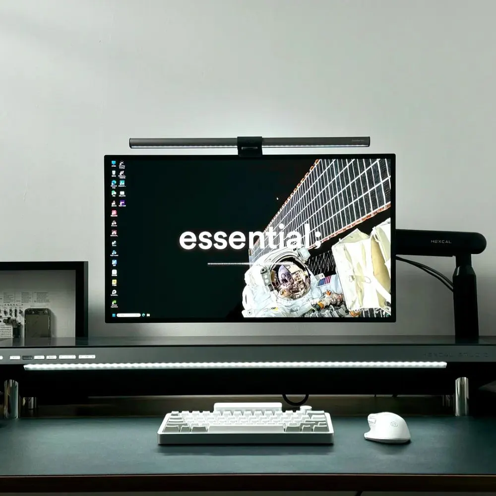 Shi Miao's workspace — study-everyday setup, photo 1 of 4