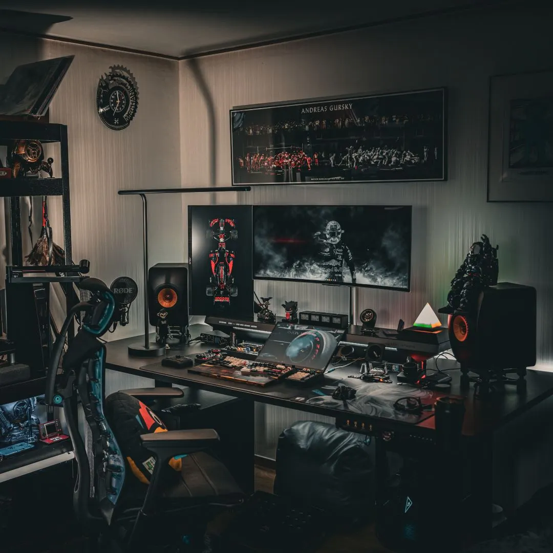 Tae Seok's workspace — content-creative setup, photo 1 of 4