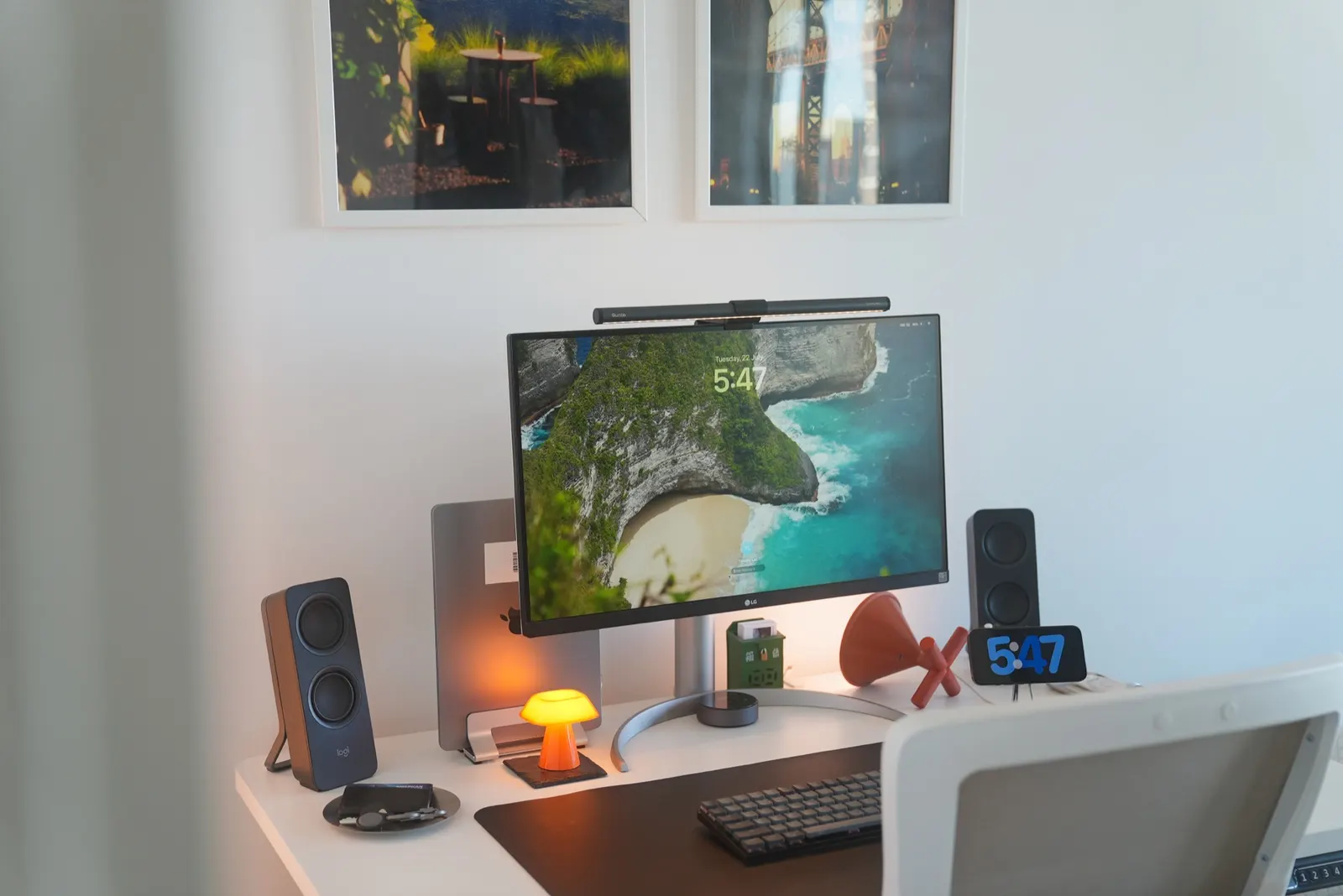 Timothy's workspace — study-everyday setup, photo 2 of 4