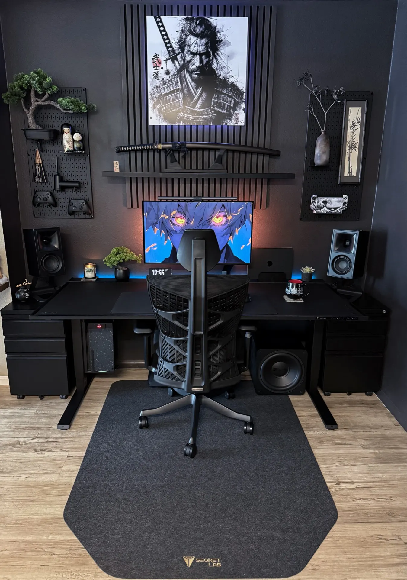 Toplyte's workspace — gaming setup, photo 1 of 4