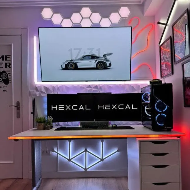 Vdukenn's workspace — gaming setup, photo 1 of 4
