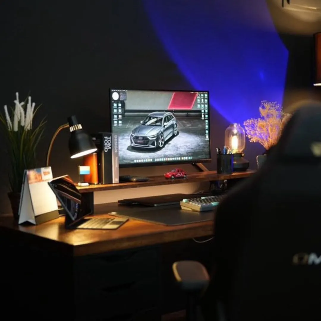 Vel Oliver's workspace — content-creative setup, photo 1 of 4