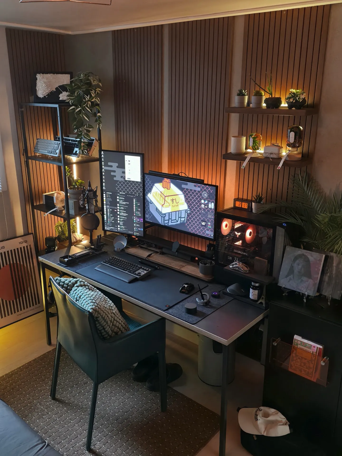 구일이's workspace — content-creative setup, photo 1 of 5