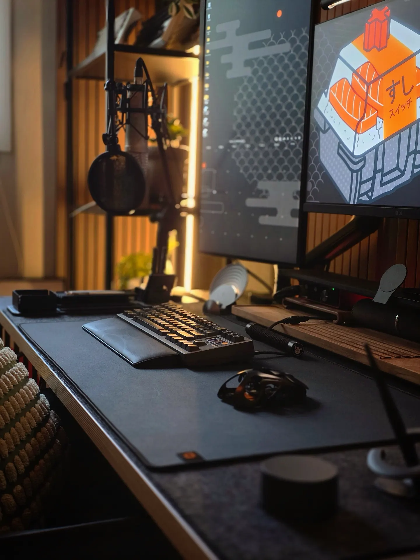 구일이's workspace — content-creative setup, photo 4 of 5