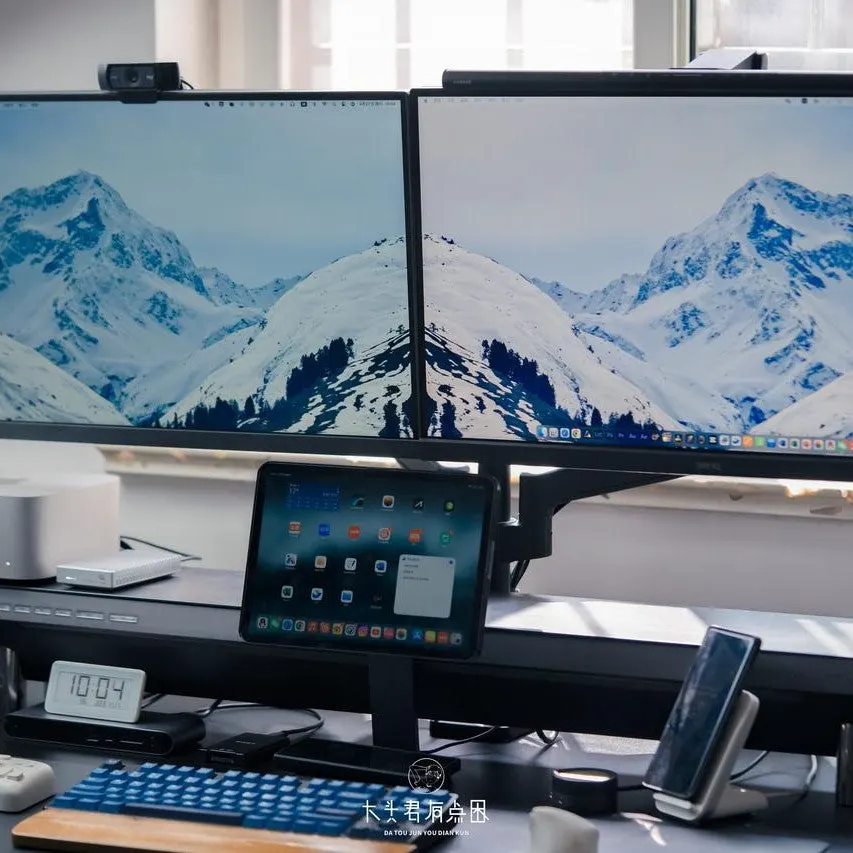 Xu Teng's workspace — study-everyday setup, photo 1 of 4
