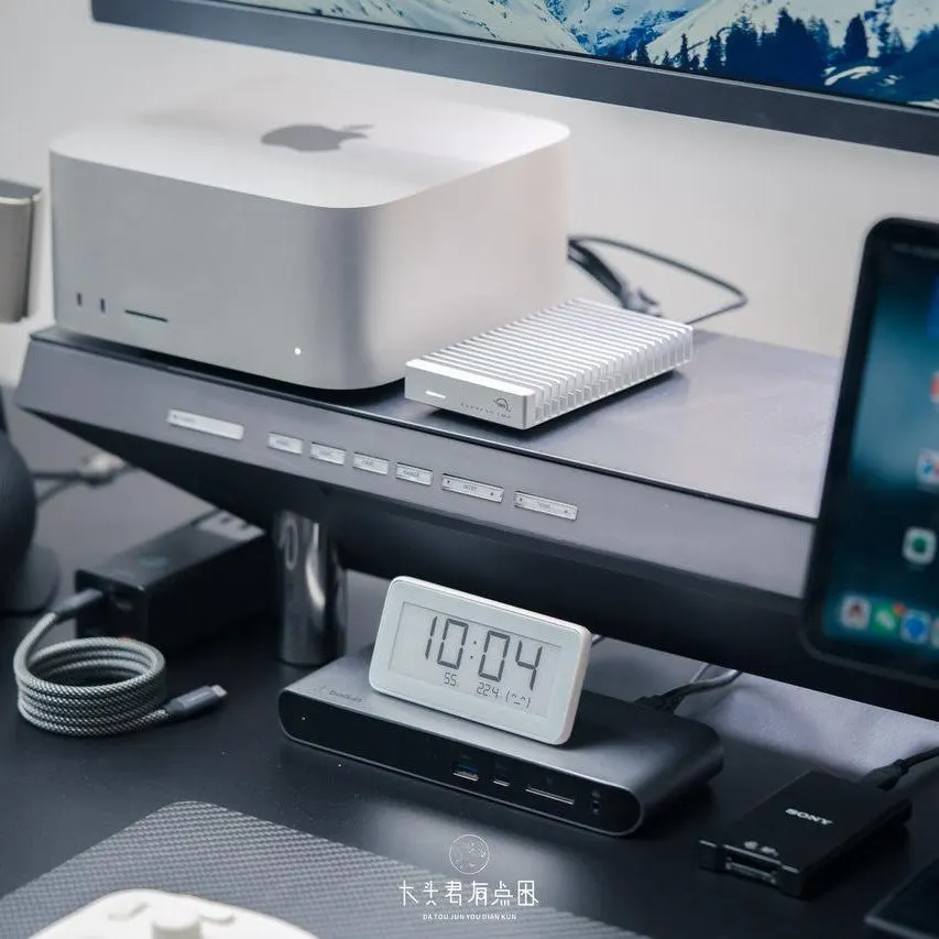 Xu Teng's workspace — study-everyday setup, photo 3 of 4