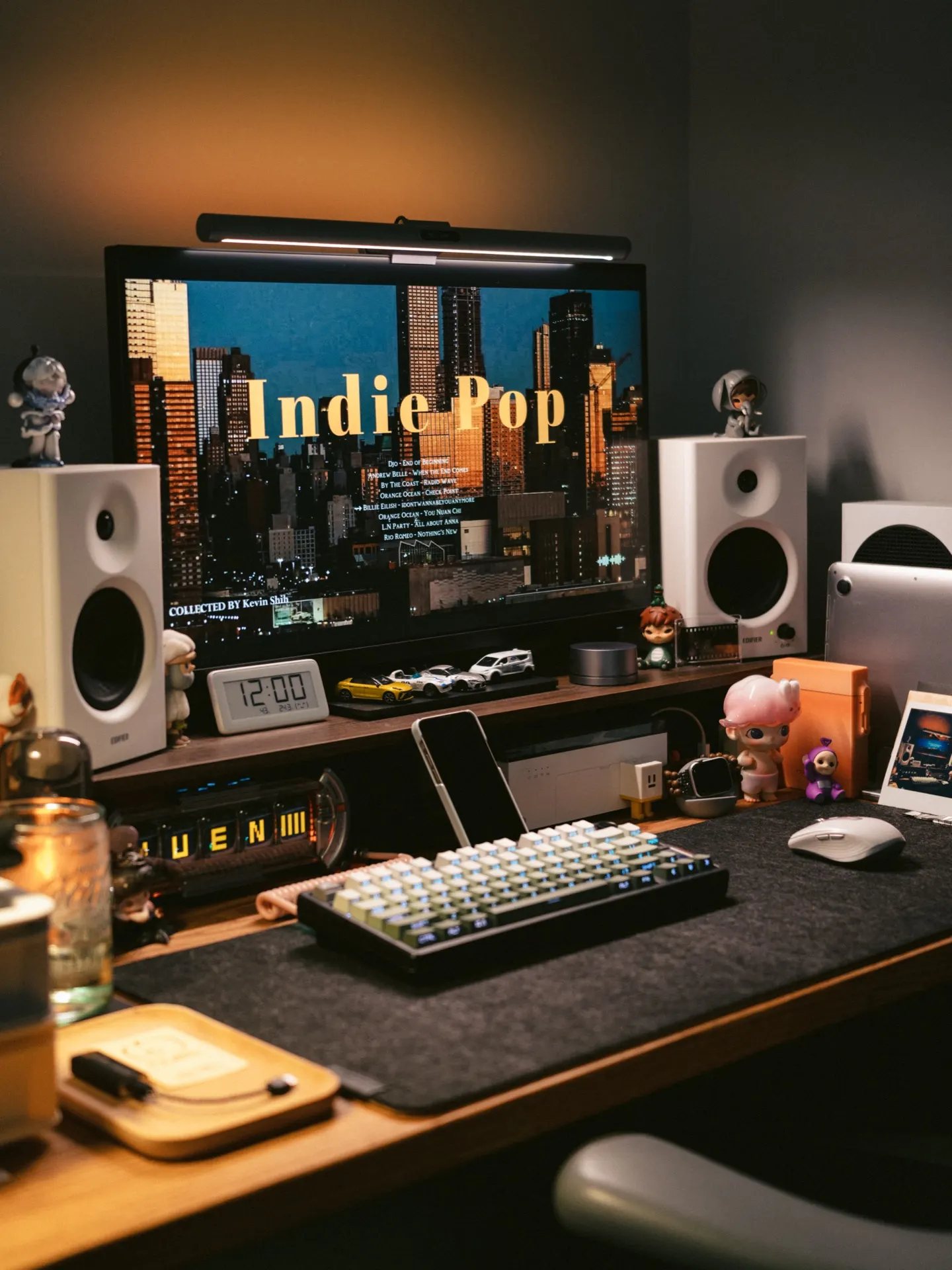 YUENIII's workspace — study-everyday setup, photo 1 of 4
