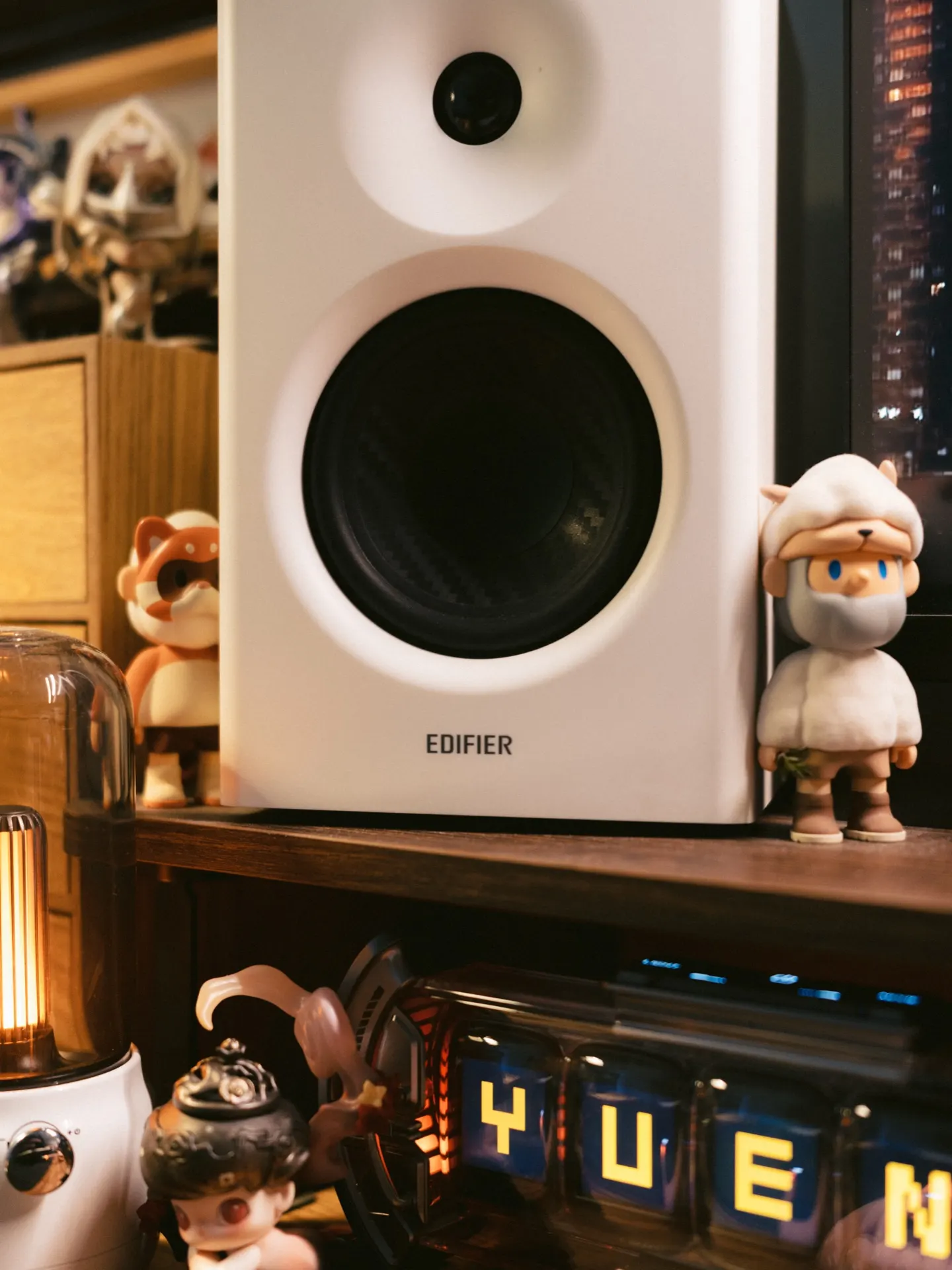 YUENIII's workspace — study-everyday setup, photo 3 of 4