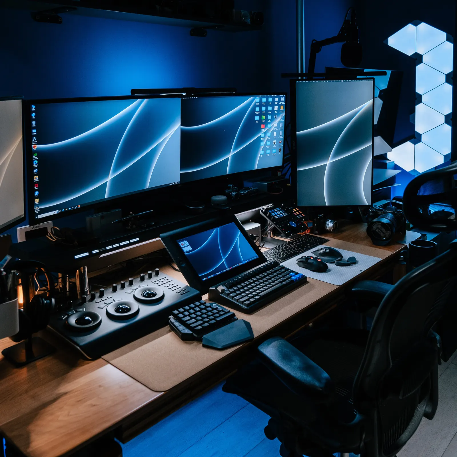 Zen's workspace — content-creative setup, photo 1 of 4